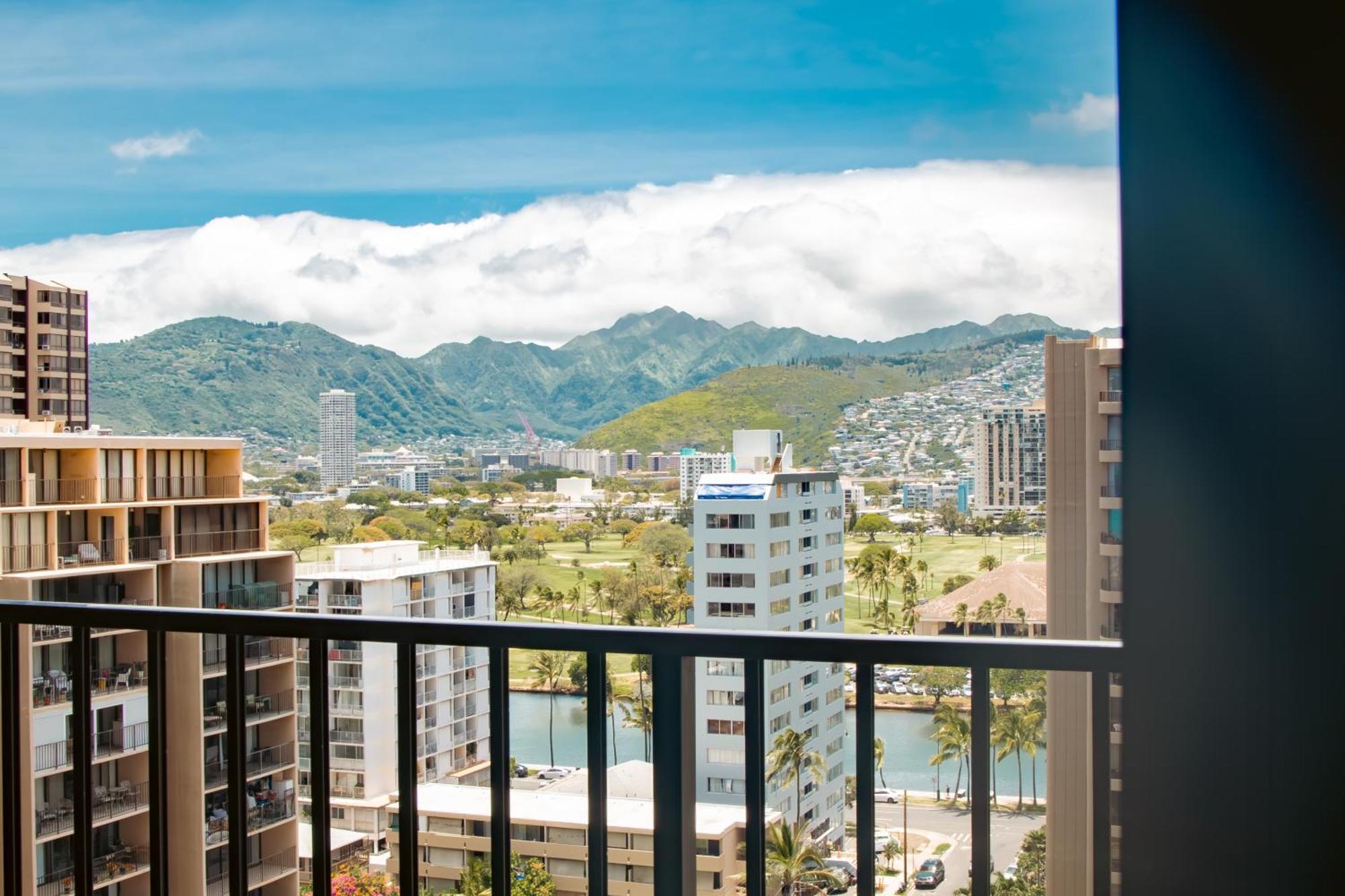 Mountain View Condo W/ King-Size Bed, Free Parking โฮโนลูลู ภายนอก รูปภาพ